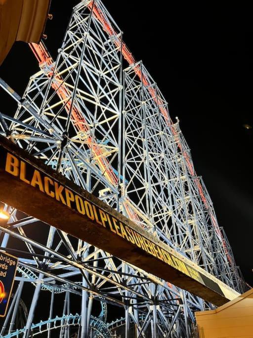 Hidden Gem W/ Parking Short Walk To Pleasure Beach Blackpool Exterior foto